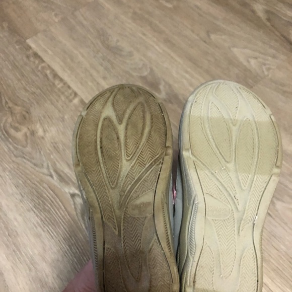 Oshkosh Girls Sneakers Size 10 - Picture 2 of 3